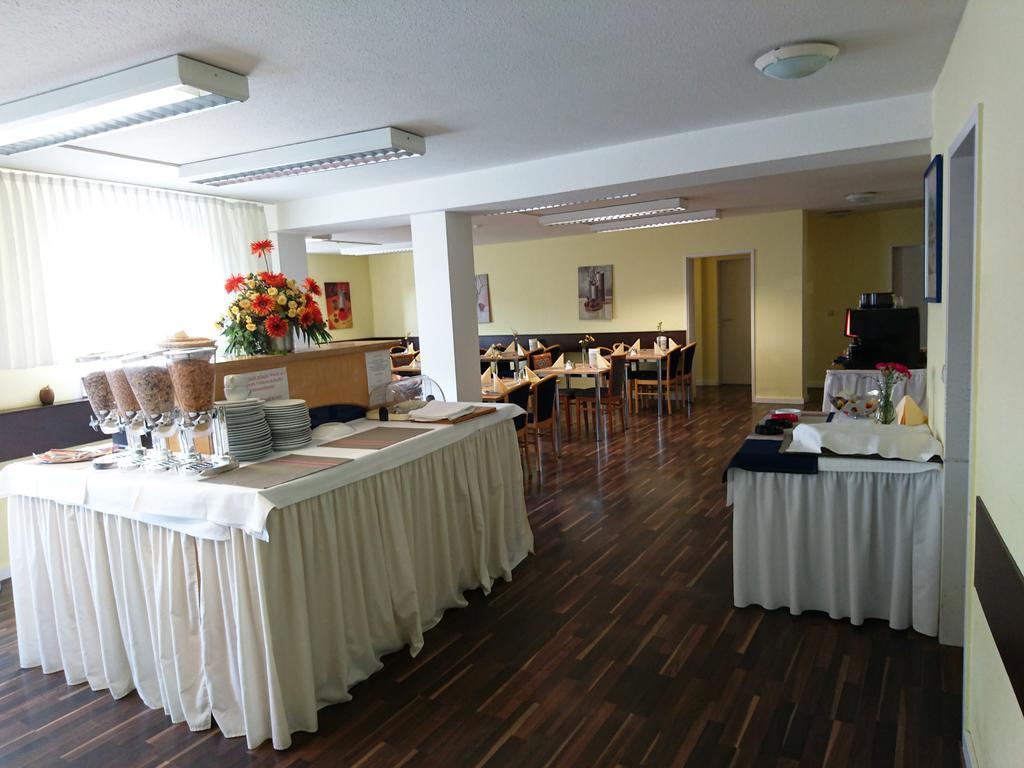 Central Hotel วินเนนเด็น ภายนอก รูปภาพ
